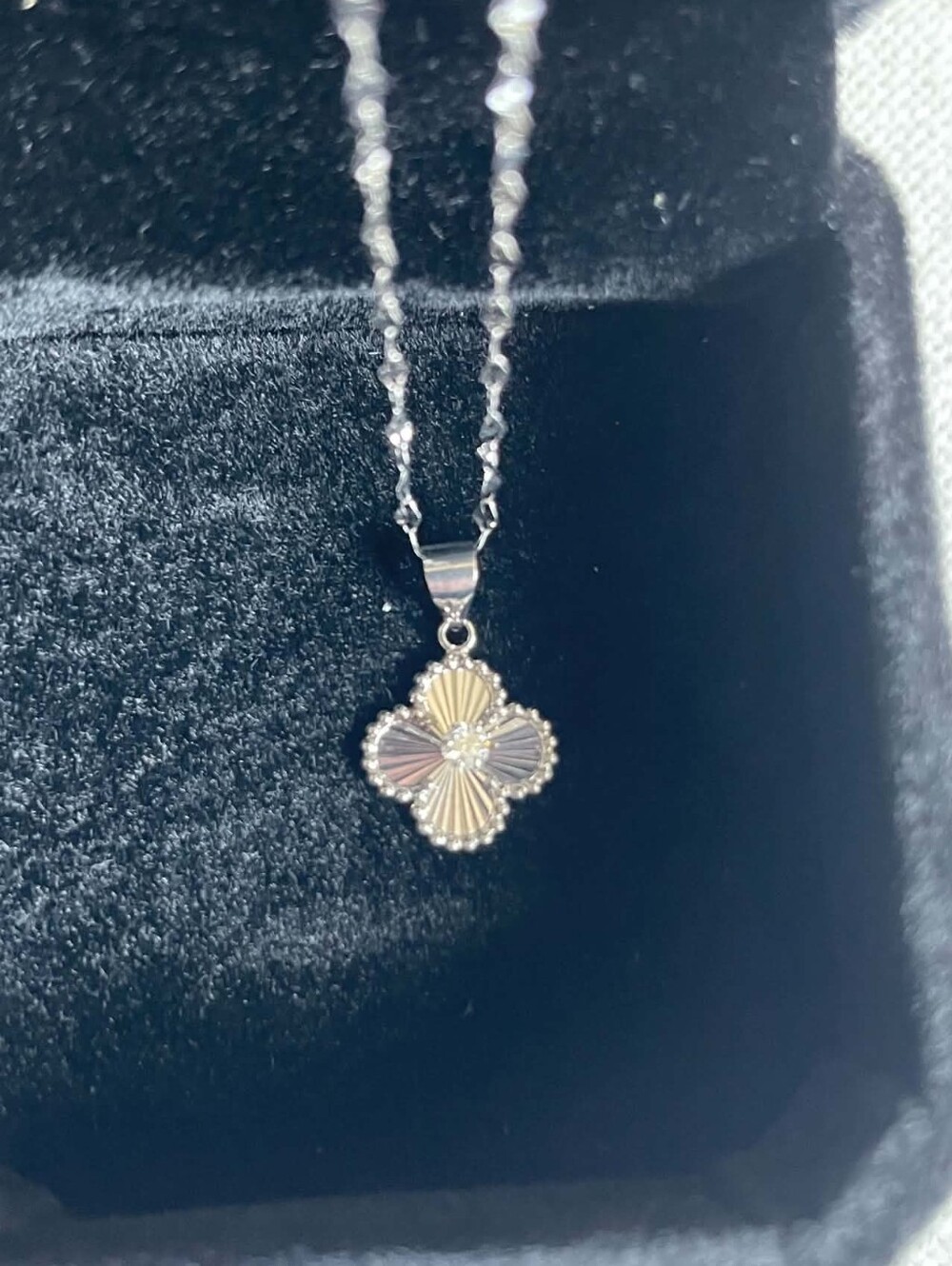 18K White Gold Four-Leaf Clover Pendant Necklace With .05 carat Natural diamond